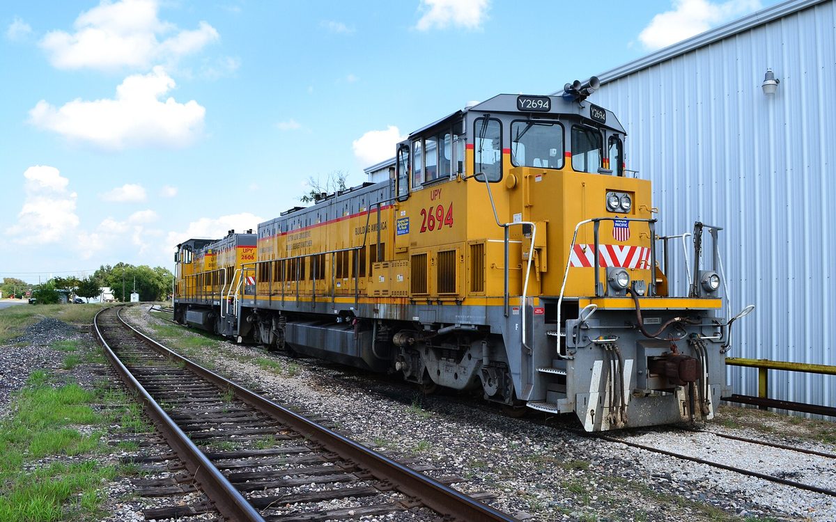 The RP20BD is a diesel-electric switcher locomotive built by Railpower Technologies. It is a "genset" locomotive, having three engine-generator sets.
The engines are computer controlled, with the computer stopping and starting engines on a rotating basis, as required to produce the horsepower needed at any given moment.

RP20BDs are rebuilt from older locomotives such as the General Electric Dash 7 series and EMD General Purpose series.